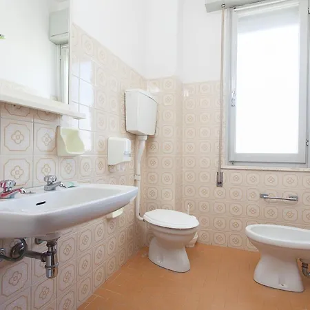 Villa Paris Rooms-2